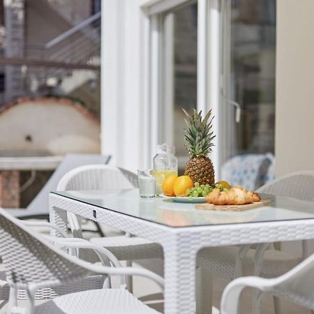 Petrovic Apartmani Tivat Exterior photo